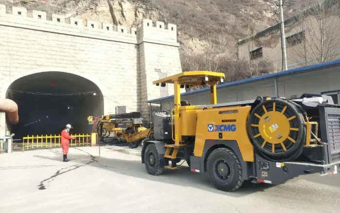 掘進鐵礦！徐工掘進鉆車硬核施工